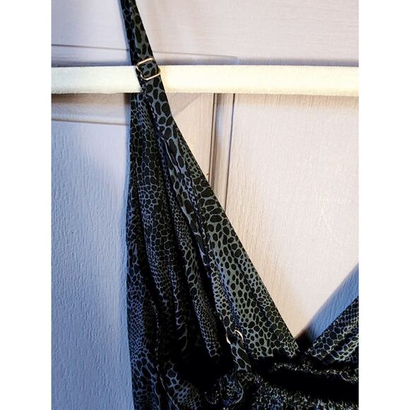 KHUSH Effortless Chic Lumiere Maxi Dress Blue Animal Print Small Double Slit - Picture 8 of 10